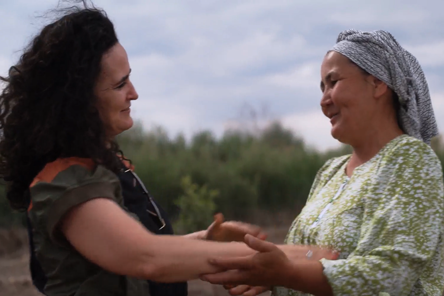 GCF Executive Director greeting a beneficiary from Central Asia