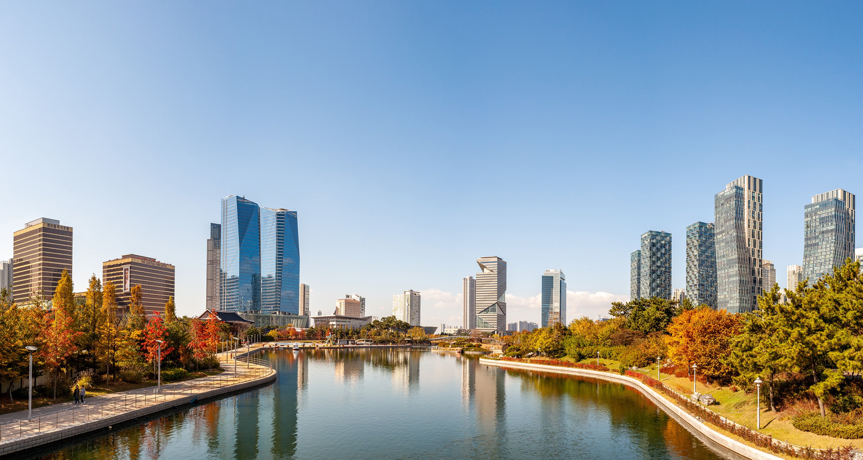 Photo of Songdo buildings and G-tower from Central Park