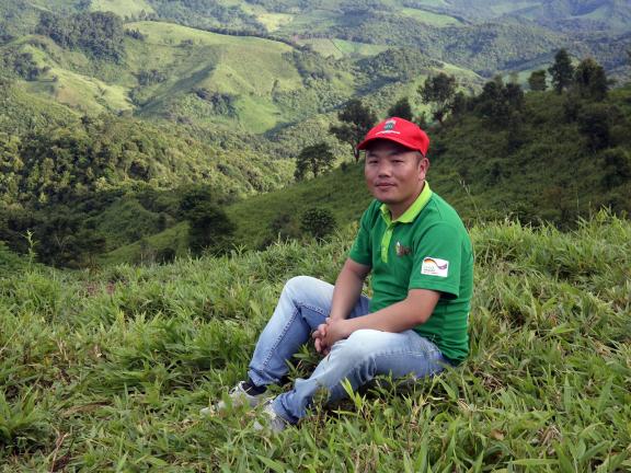A forestry adviser in Huaphan, northern Laos, where communities actively engage in sustainable land use and forest conservation. Photo: GIZ/Peter Livermore